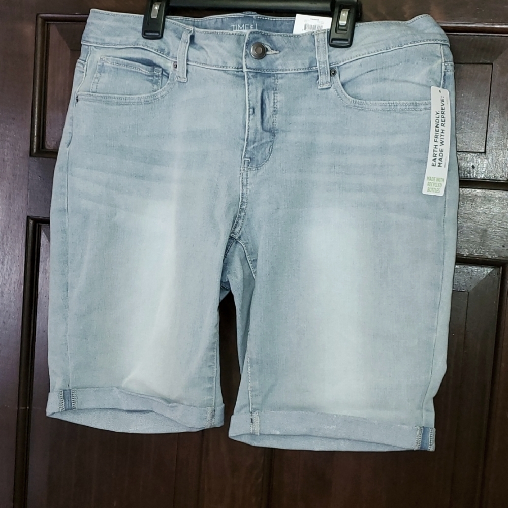 #20 Light Wash Denim Shorts